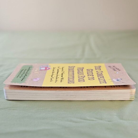 The Complete Guide to Vegan Food Substitutions by‎ Celine Steen - Paperback - Picture 7 of 10